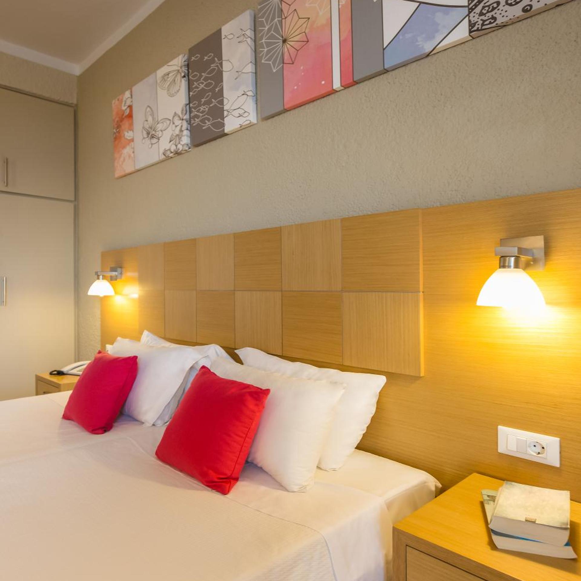 Albatros Hotel 18/54