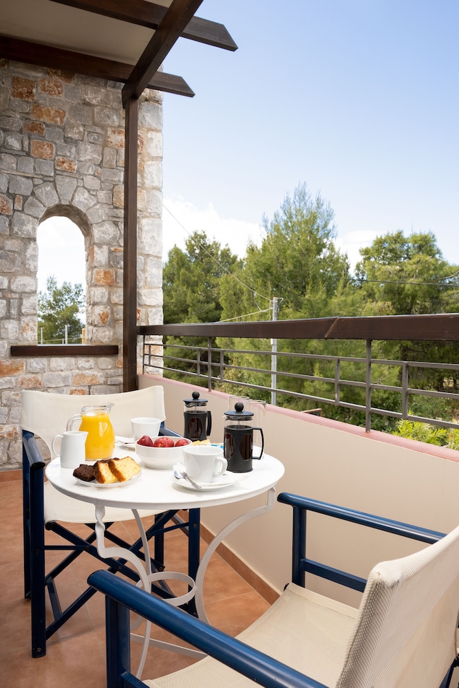 Talos Hotel Apartments 36/50