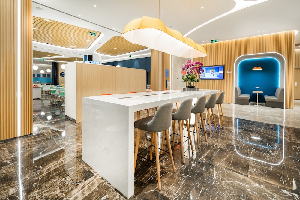 Holiday Inn Express Shanghai Pudong Zhangjiang 49/66