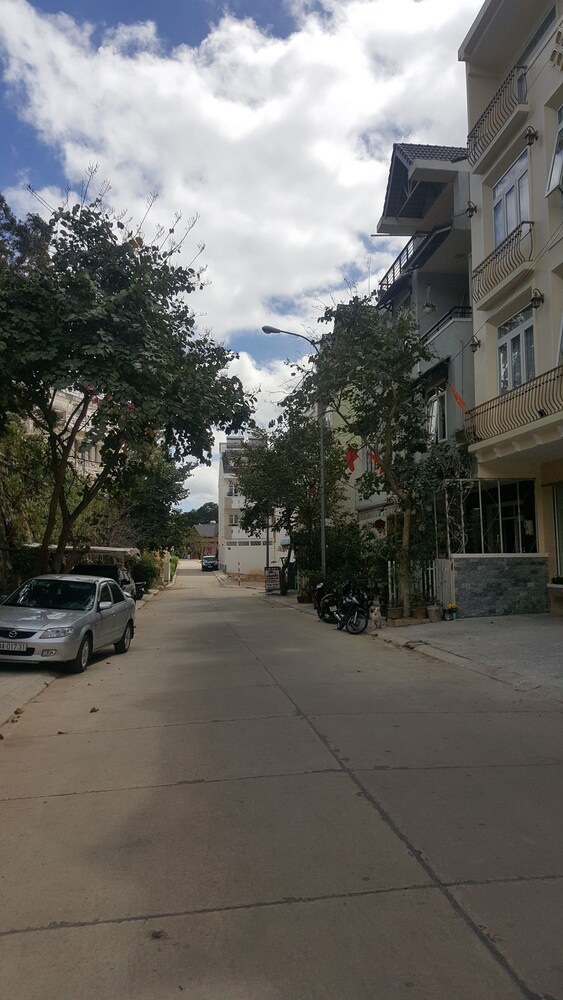 Nam Xuan Premium Hotel 62/68