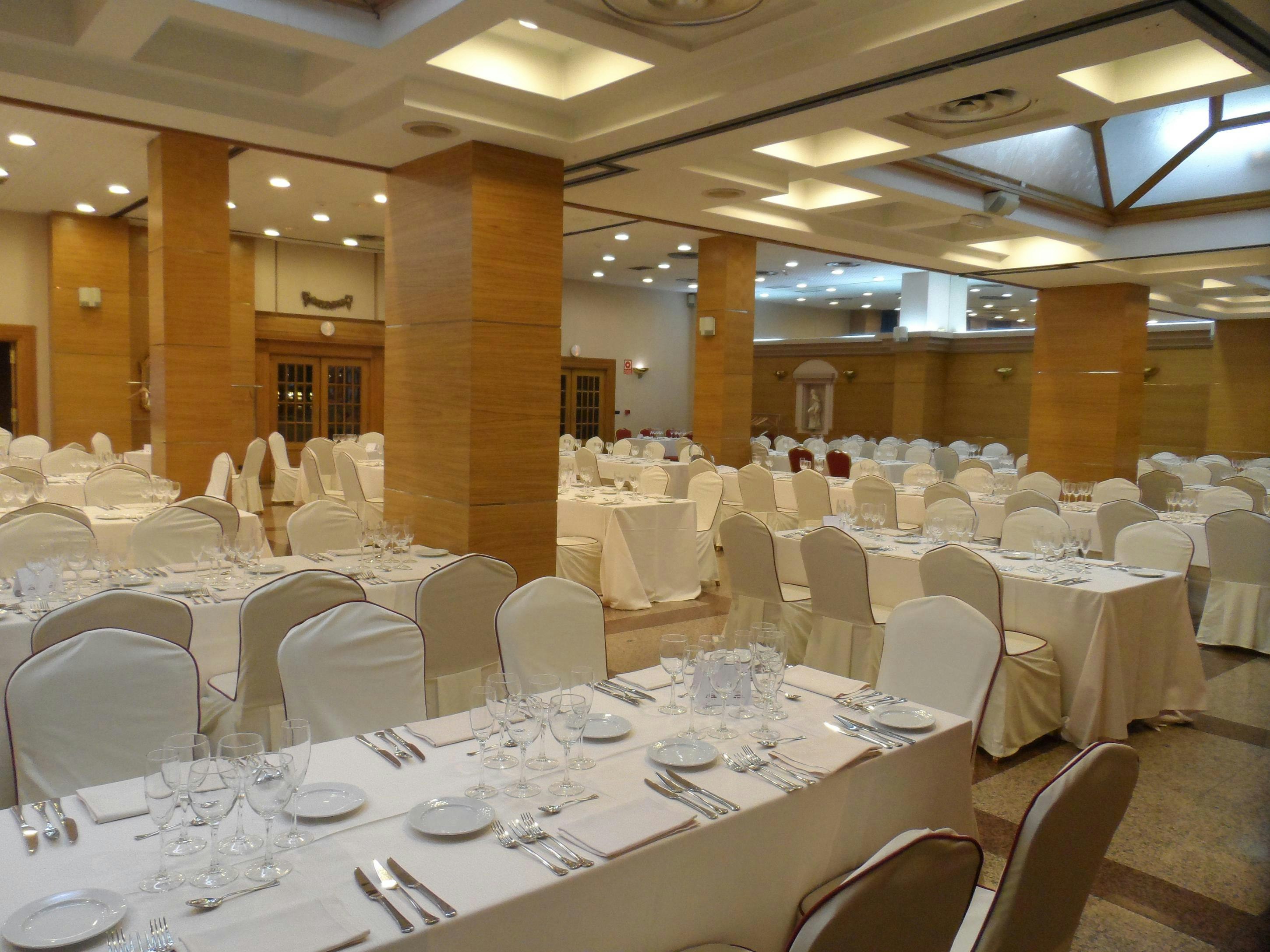Hotel Corona de Castilla Burgos 35/42
