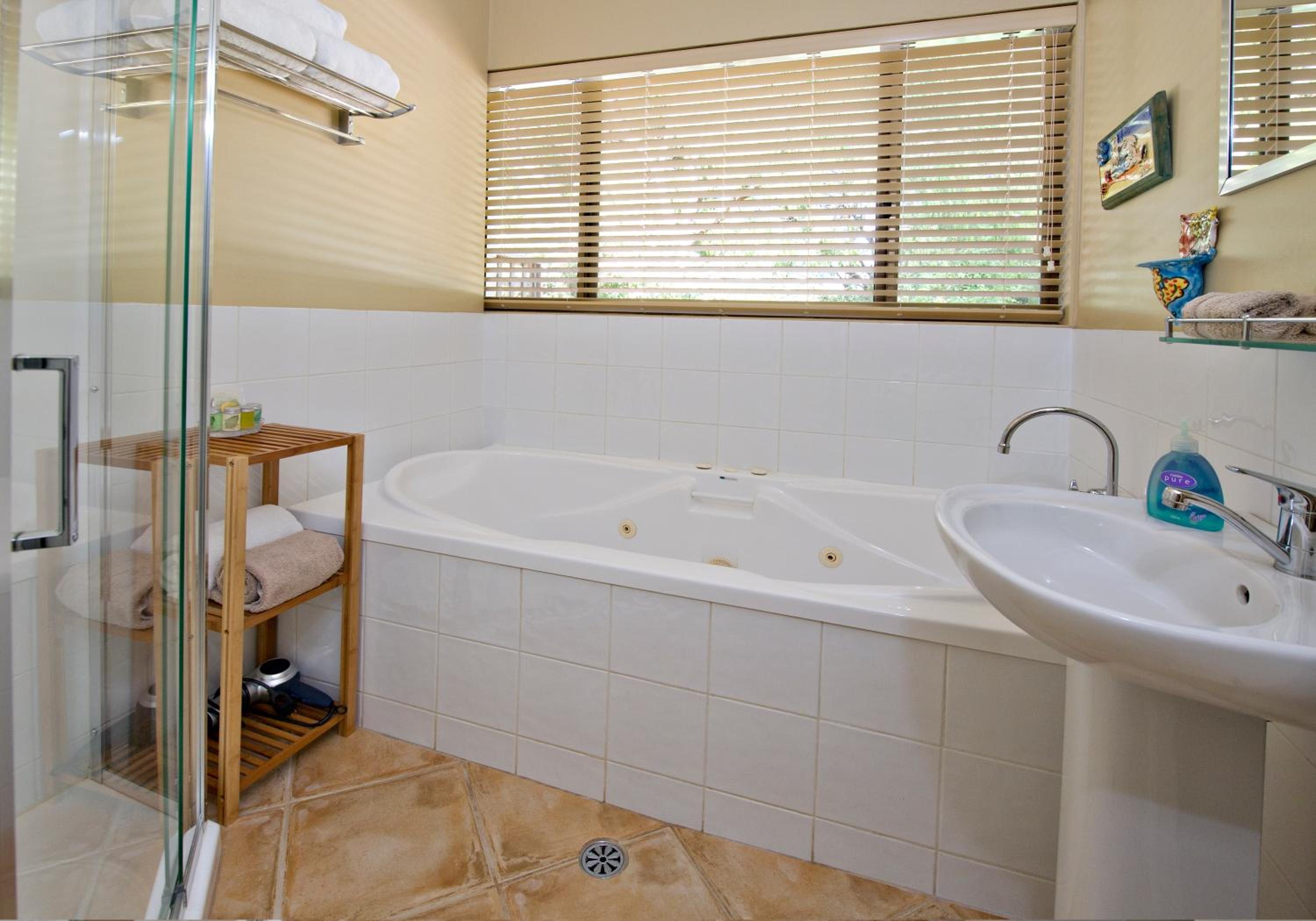 ROSEWOOD GUESTHOUSE 44/50