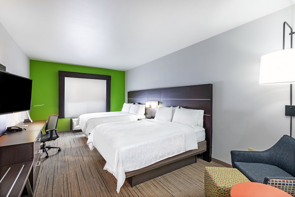 Holiday Inn Express Hotel Suites Guymon 24/69
