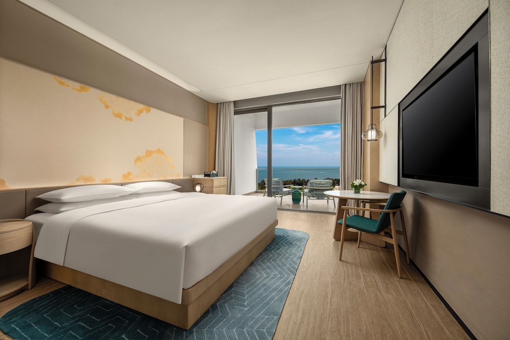Premium, King Bed, Ocean Front, Balcony, High Floor