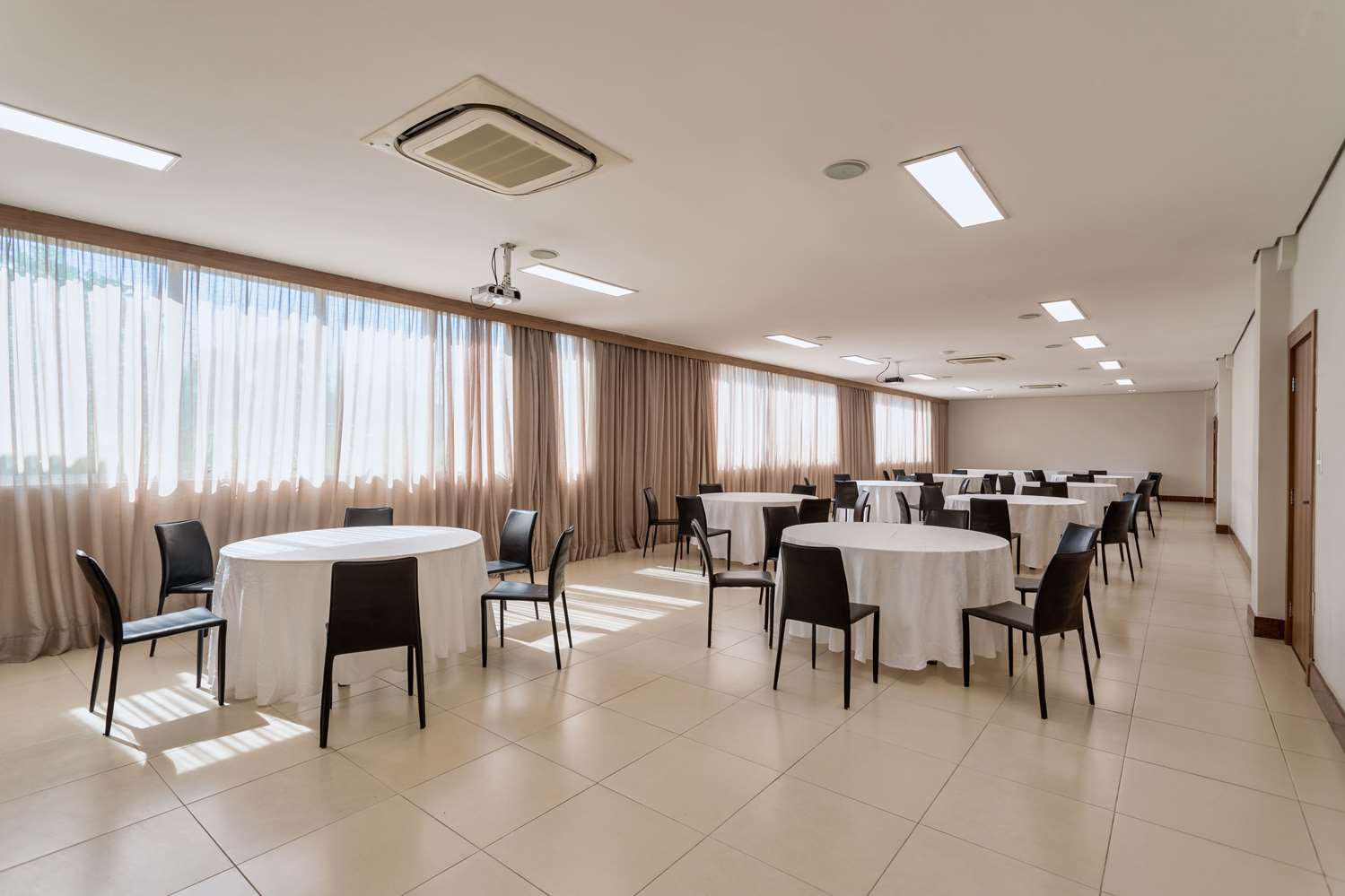 Tryp by Wyndham Manaus 18/27
