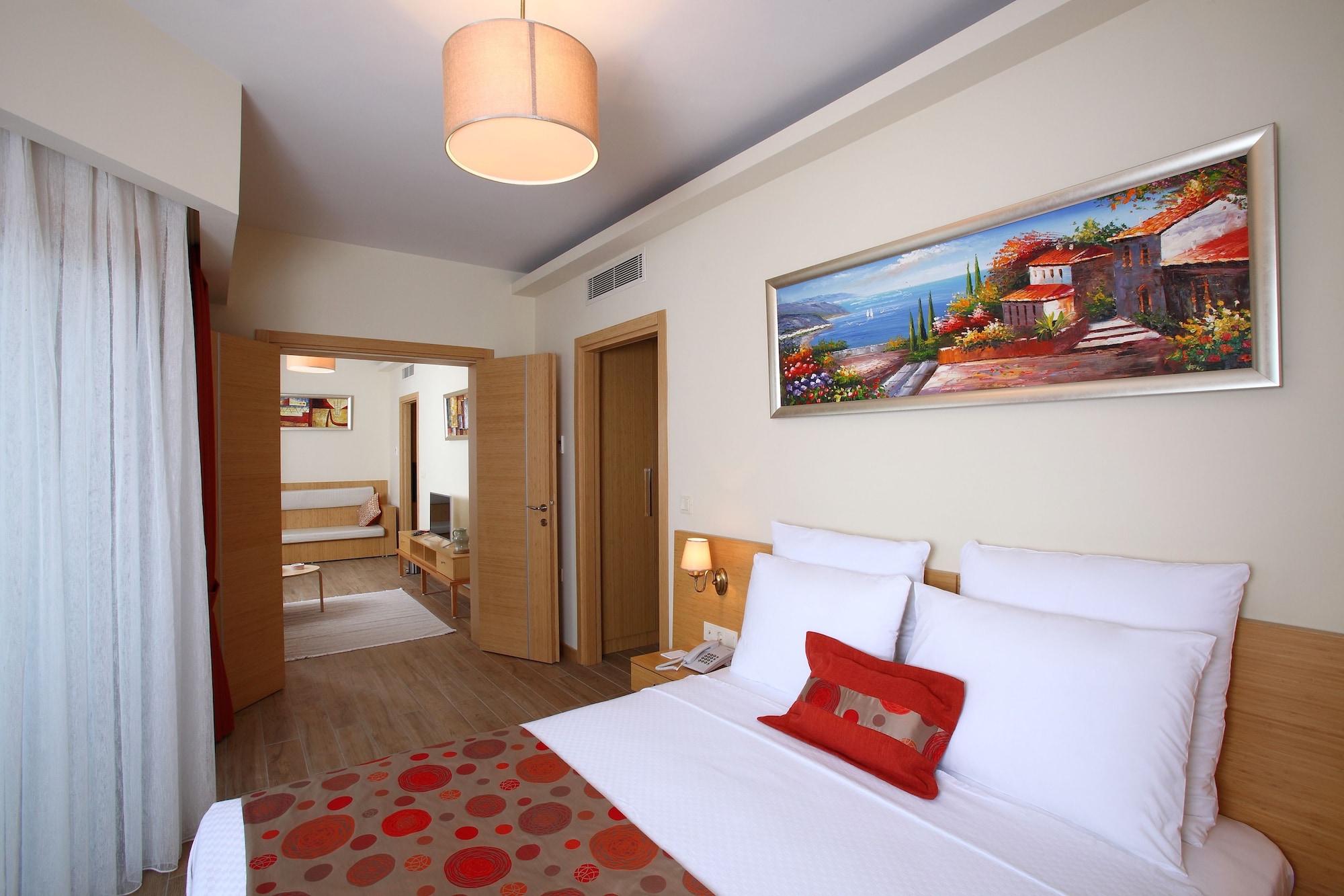 2 BEDROOMS, FAMILY SUITE, COURTYARD VIEW