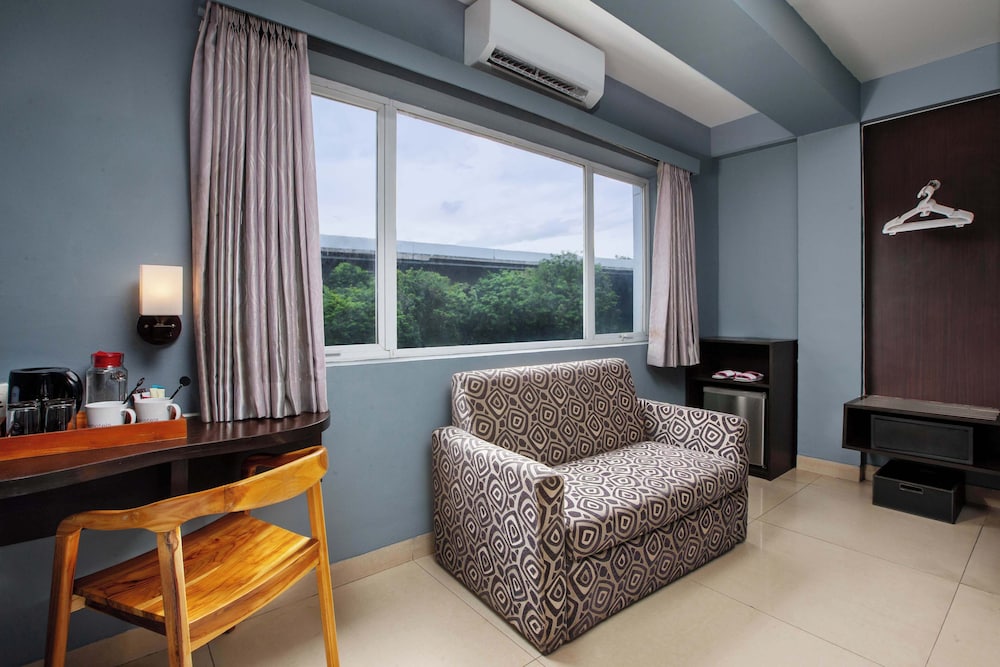 favehotel Kelapa Gading 26/54
