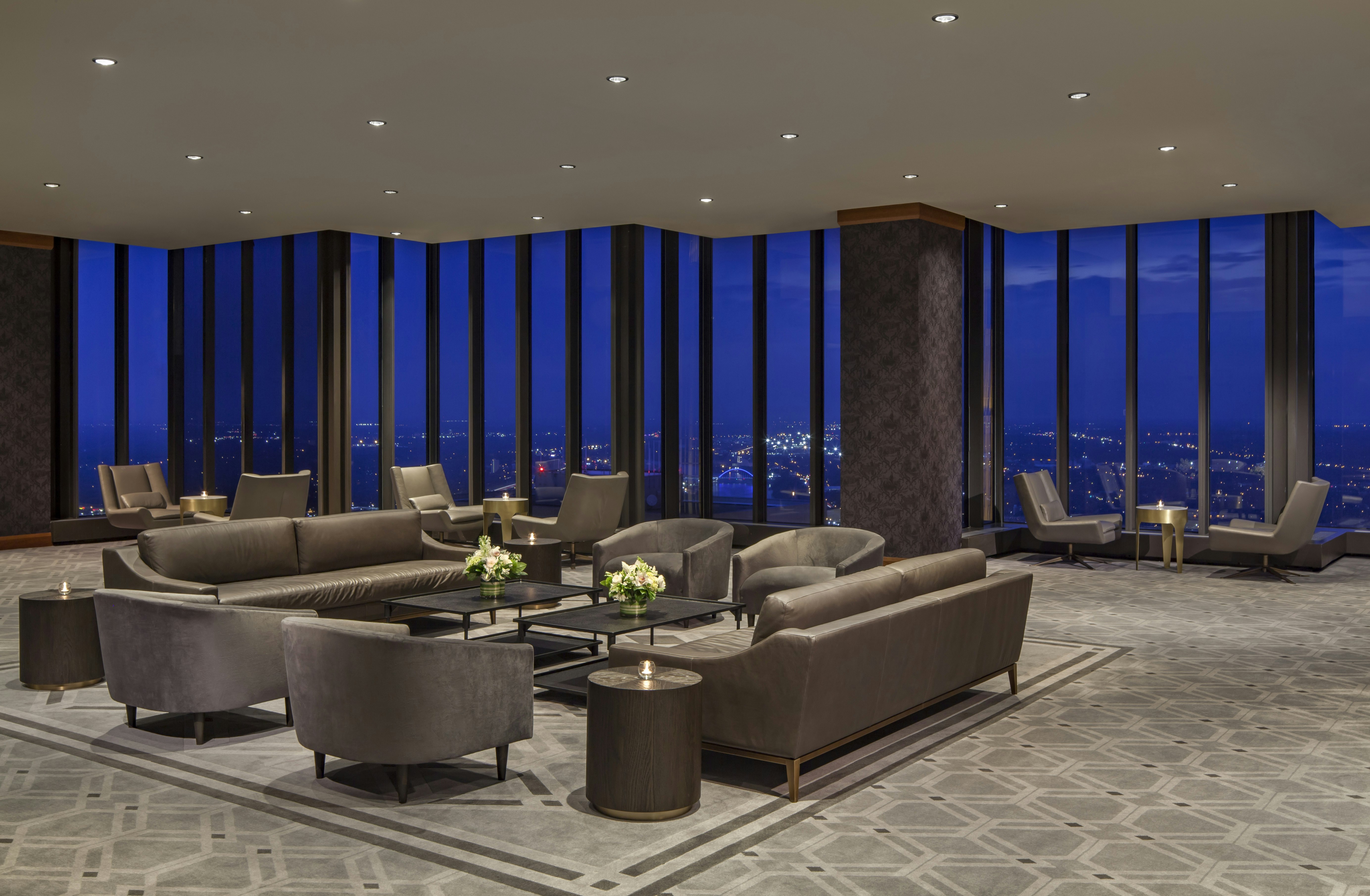 THE MARQUETTE HOTEL, CURIO COLLECTION BY HILTON 24/59