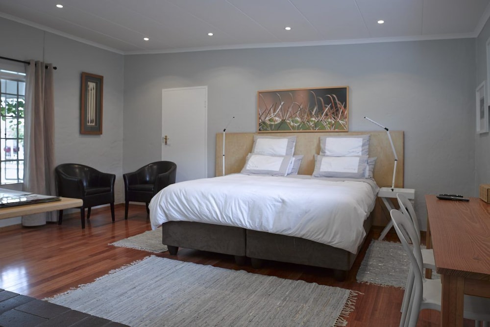 Ten Stirling B&B 4/16