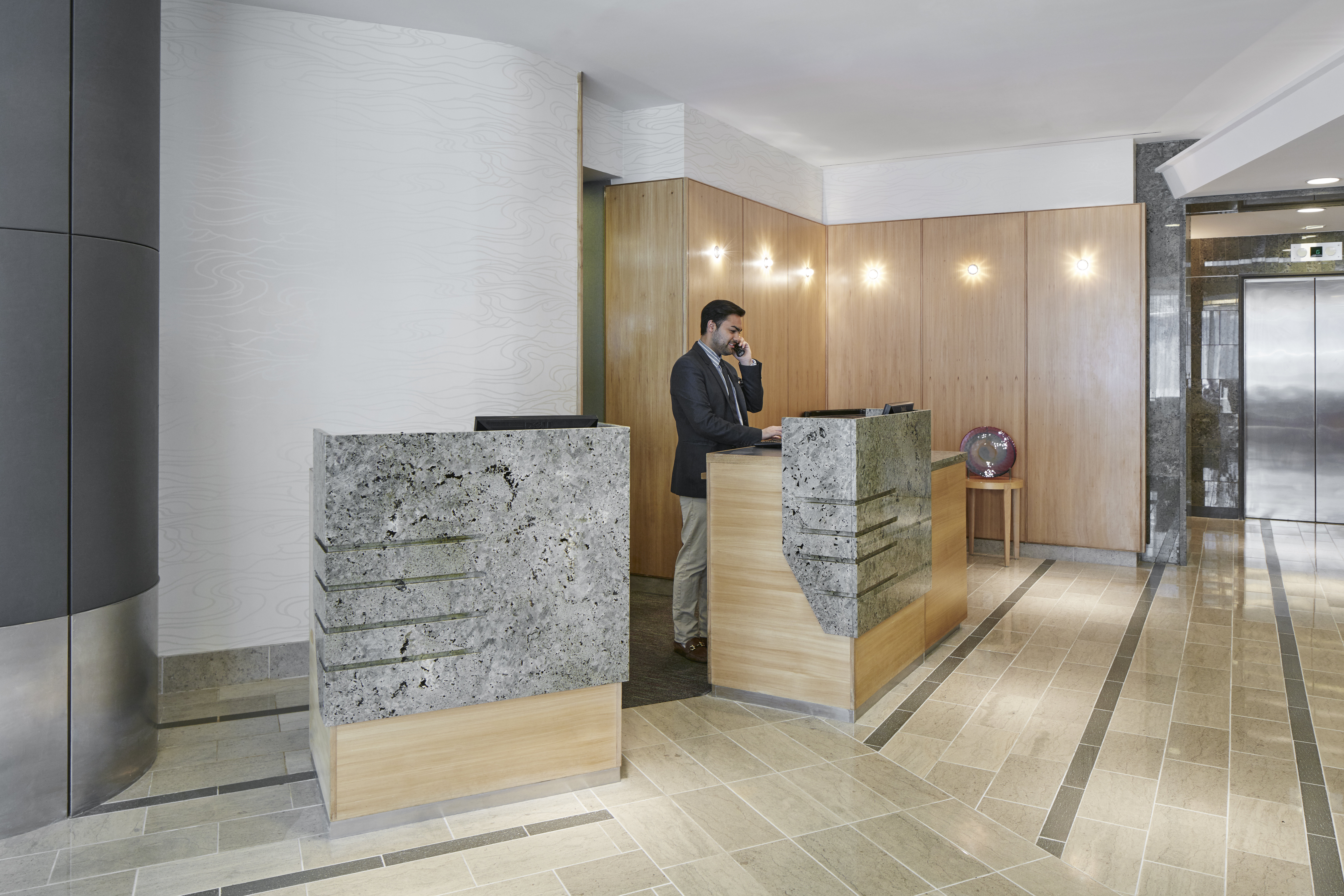 World Center Hotel 2/21