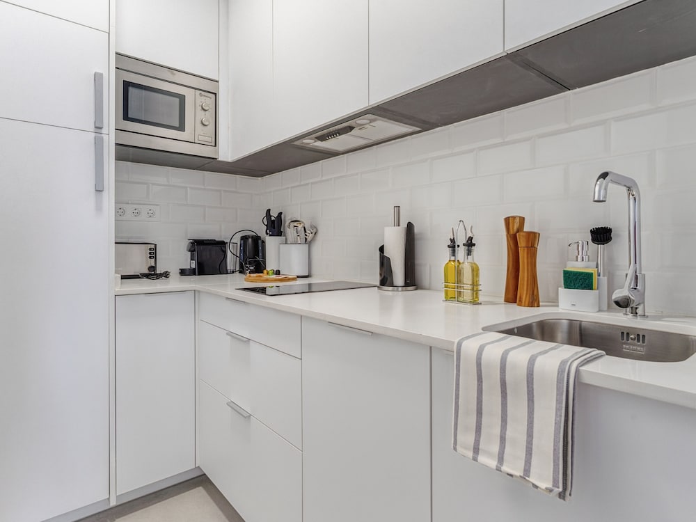 limehome Madrid Calle Ave Maria 50/50