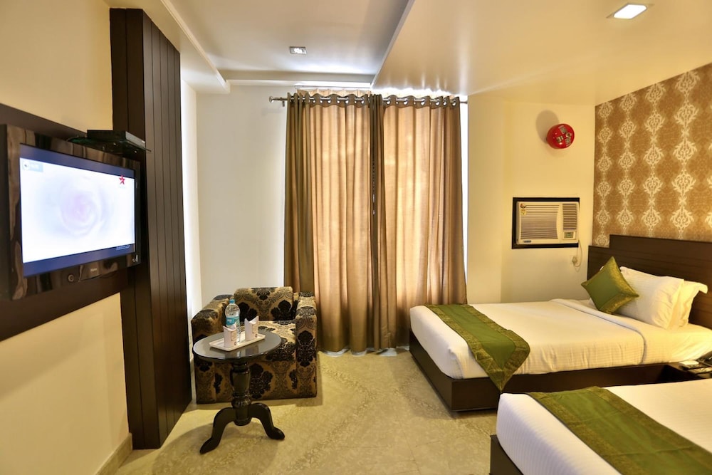 Treebo Raya Inn 20/37