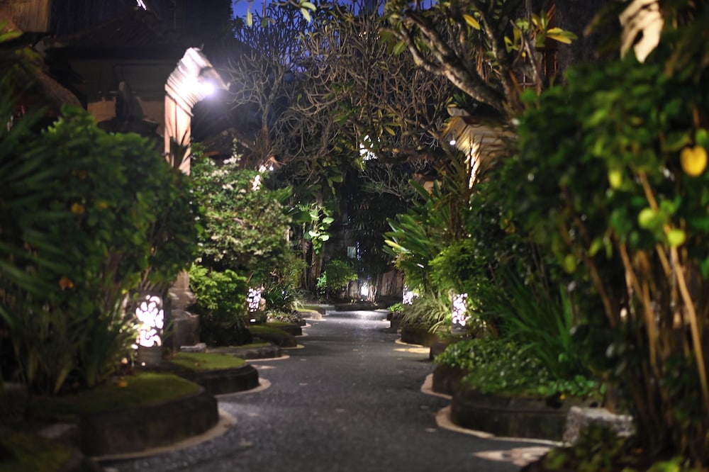Puri Dewa Bharata Hotel and Villas 44/49