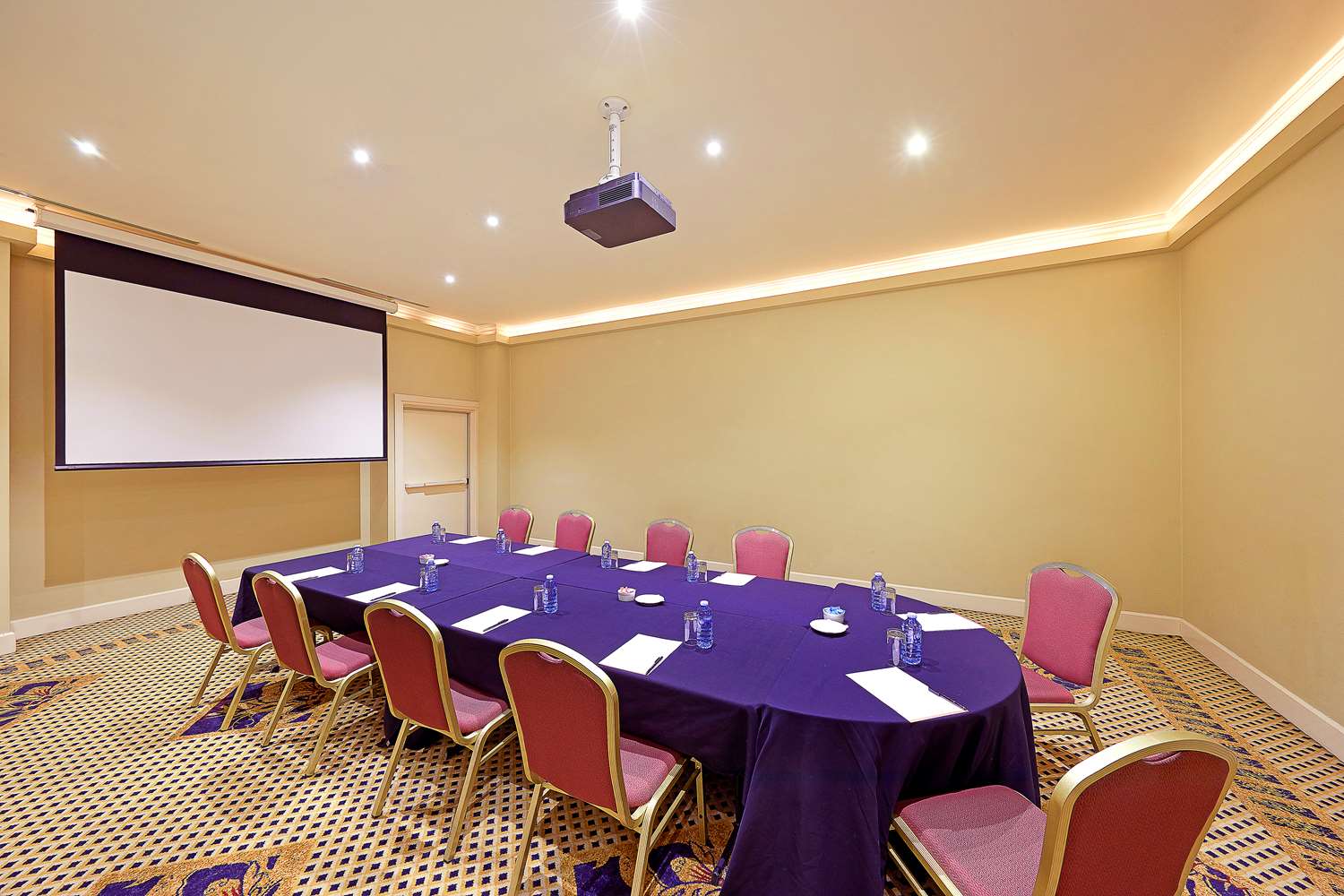 Stamford Plaza Sydney Airport, WorldHotels Elite 42/58