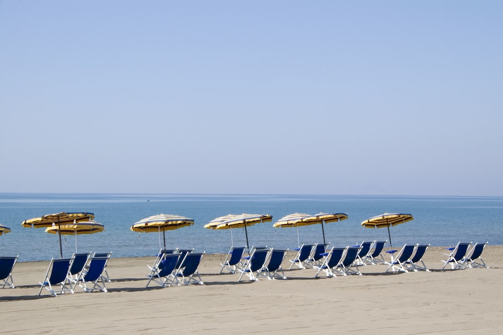 Giulivo Hotel Village 35/50