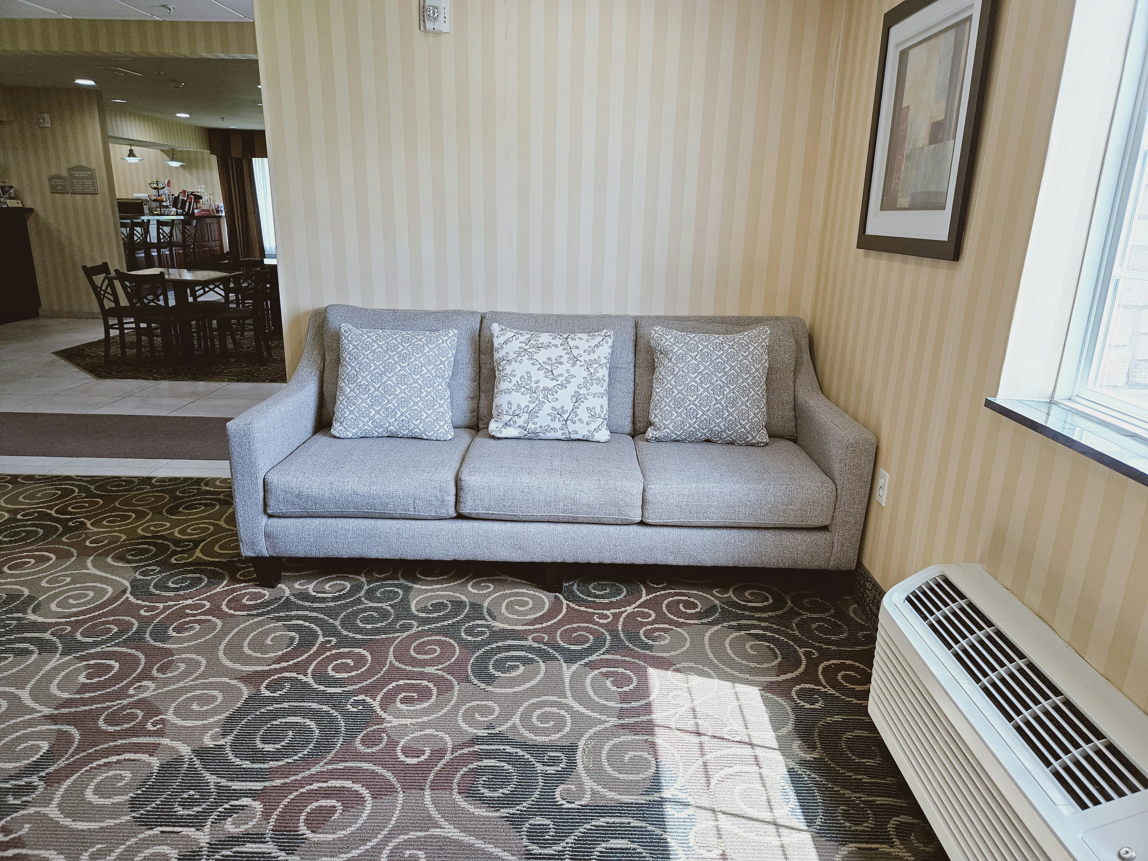 Cobblestone Inn & Suites -- Bloomfield, IA 22/30
