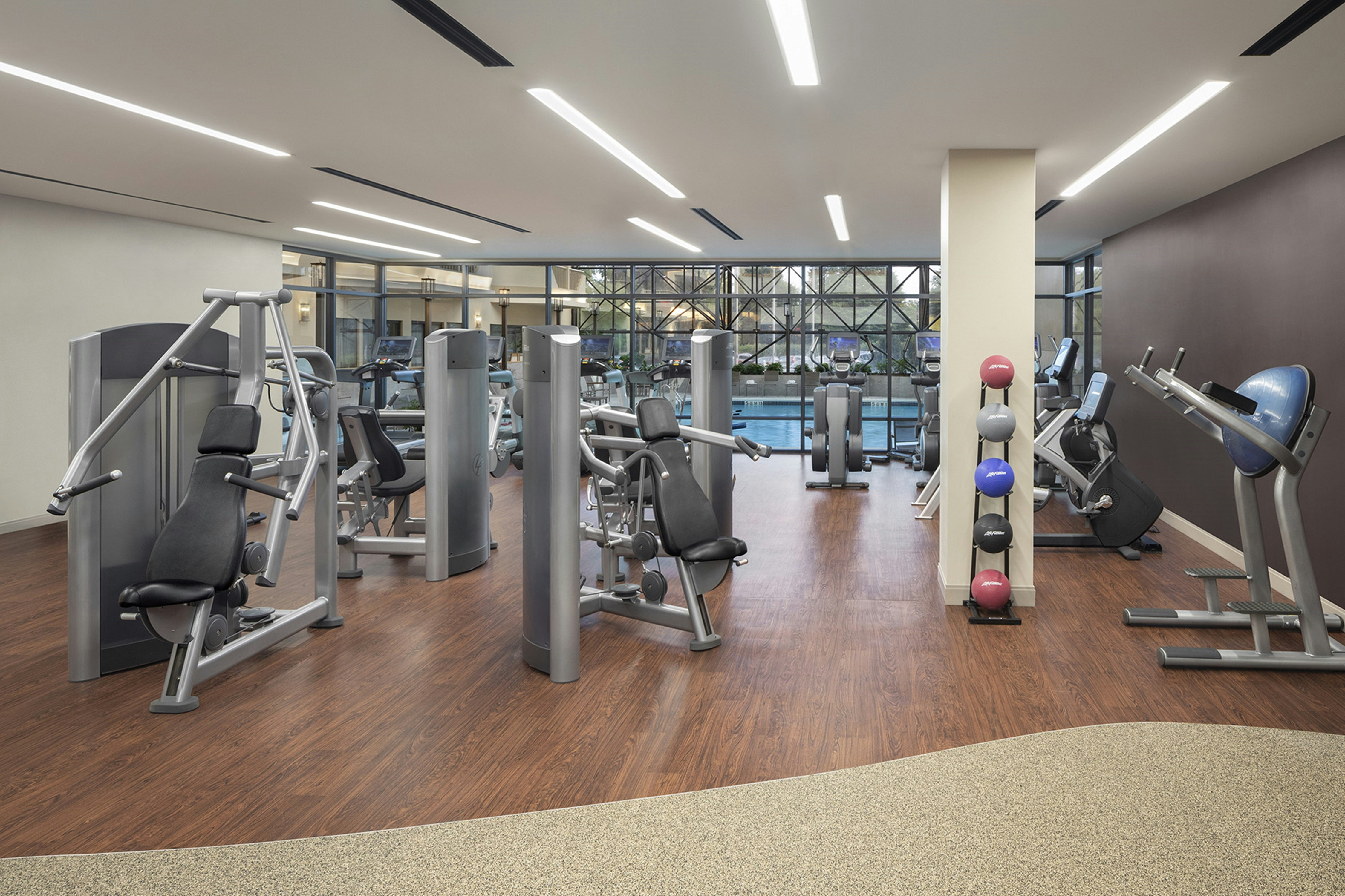 DoubleTree by Hilton Hotel Newark Airport 32/68