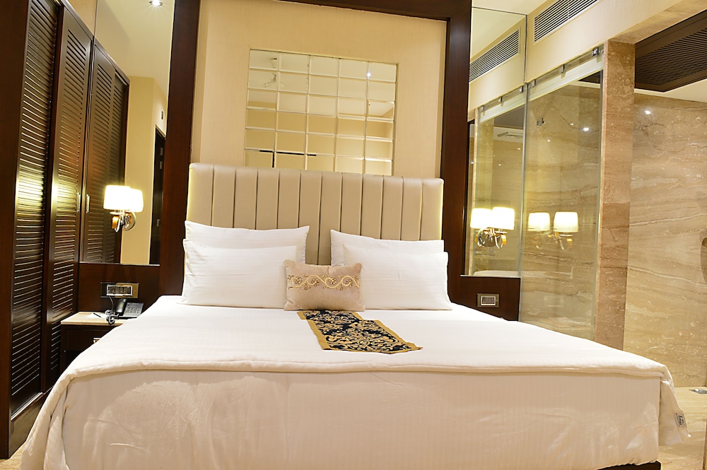 Hotel Emperor Palms 25/63
