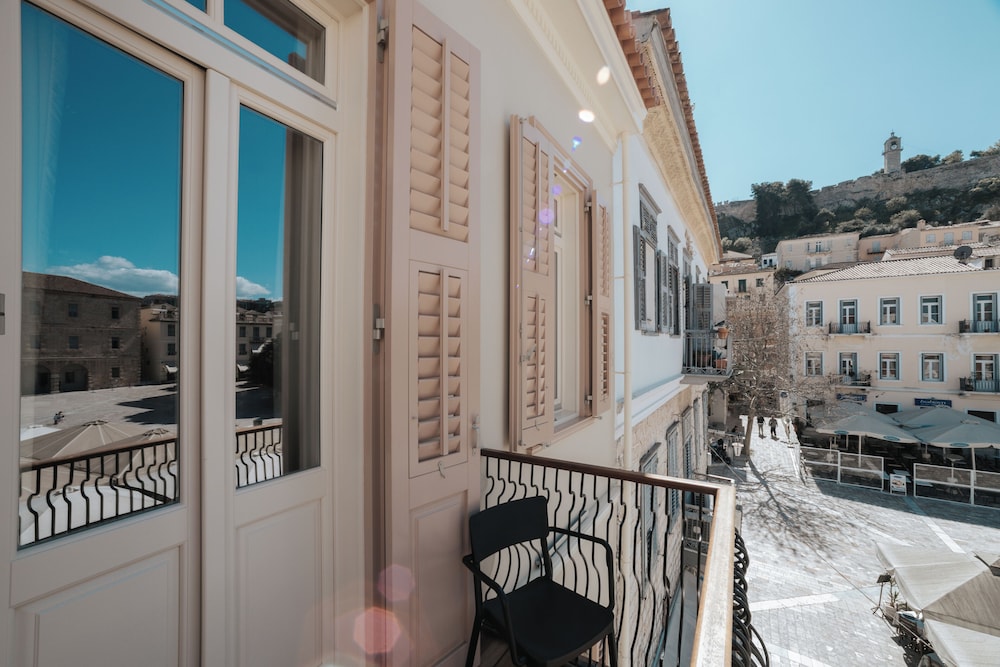 Castellano Hotel & Suites 4/63