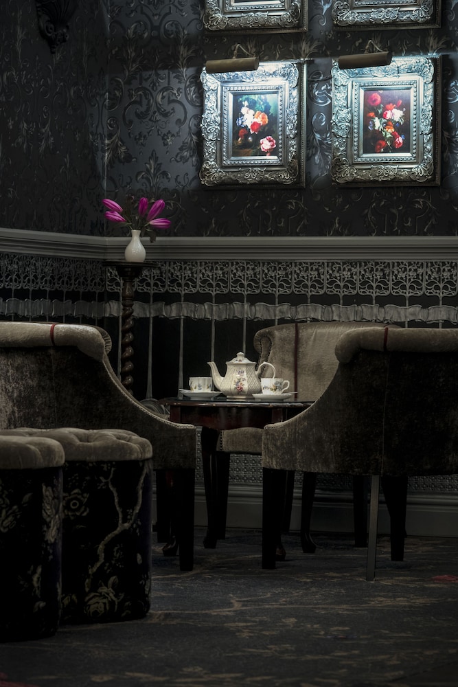 PENVENTON PARK HOTEL 3/42