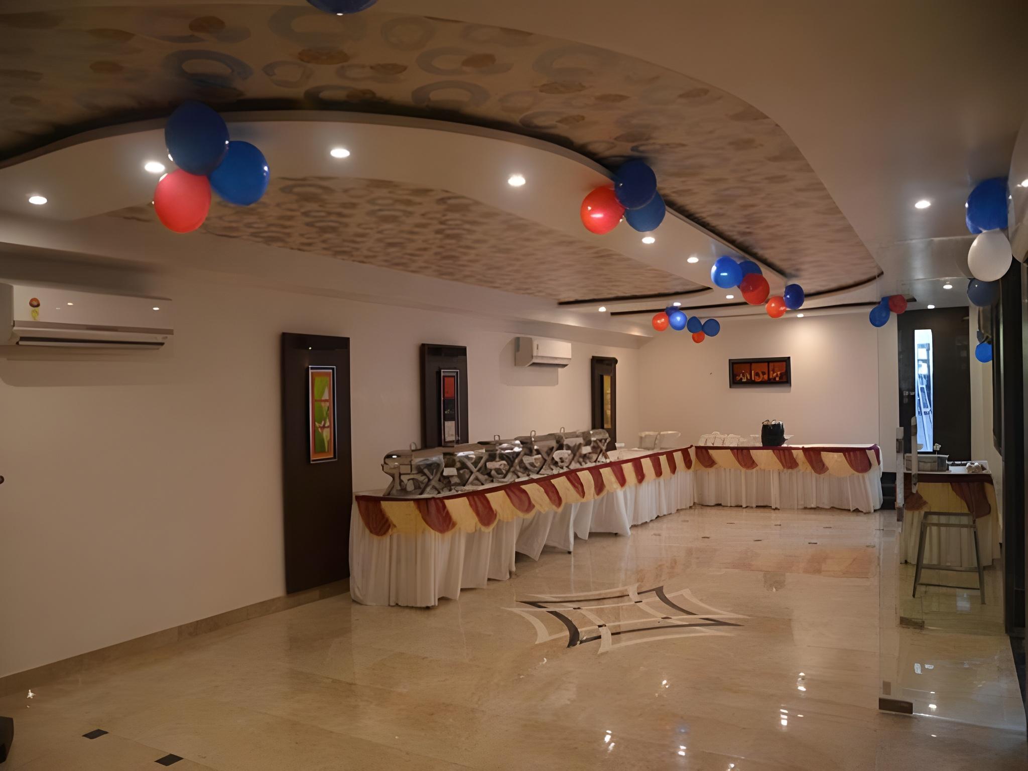 Oyo Rooms Mall Road Cantonment 31/46