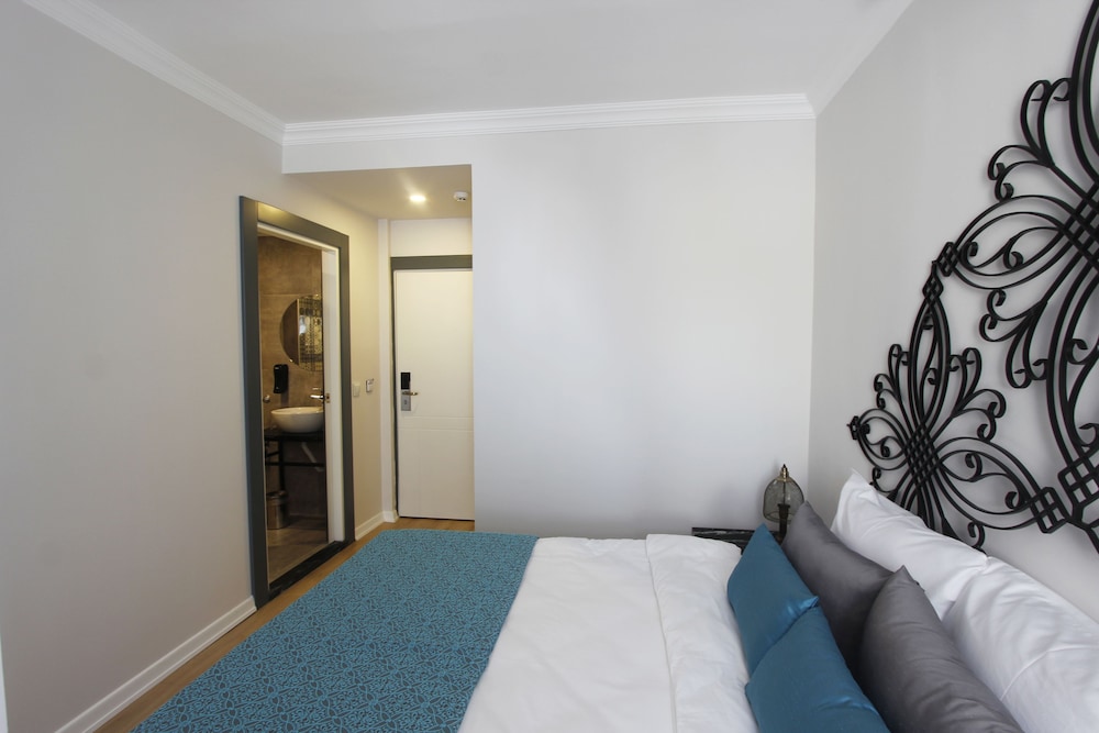 Azuu Boutique Hotel 18/76