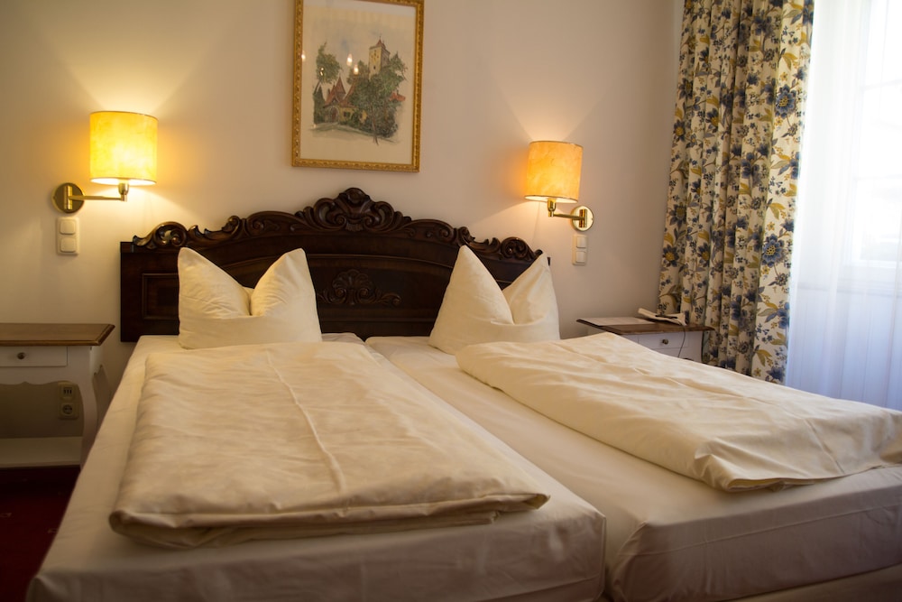 Hotel Goldener Hirsch 13/50