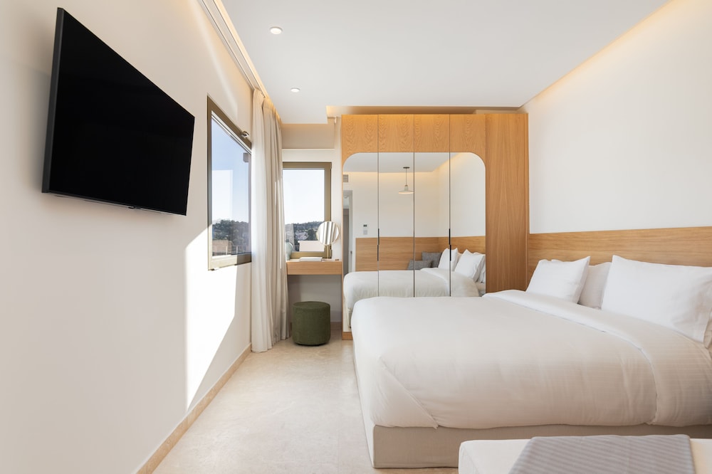 PENTHOUSE SUITE, KING BED, ACROPOLIS VIEW