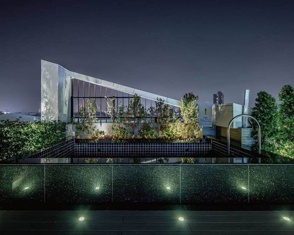 Oinn Hotel and Hostel 5/56