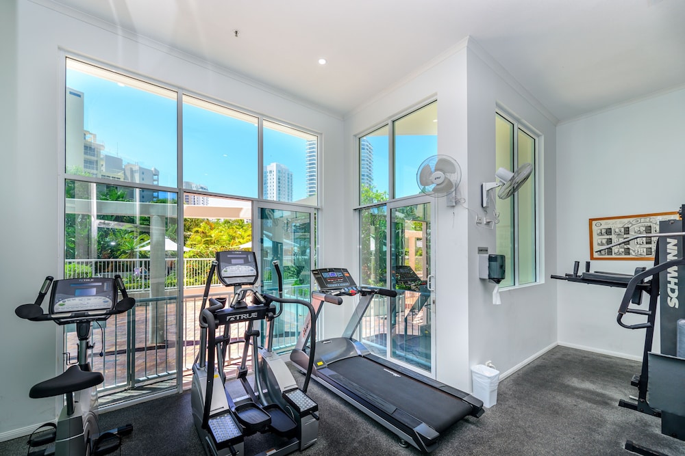 Crest Apartments 33/64