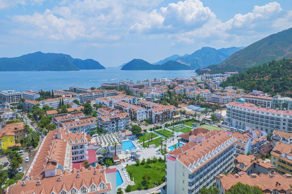 Pineta Club Hotel 47/50
