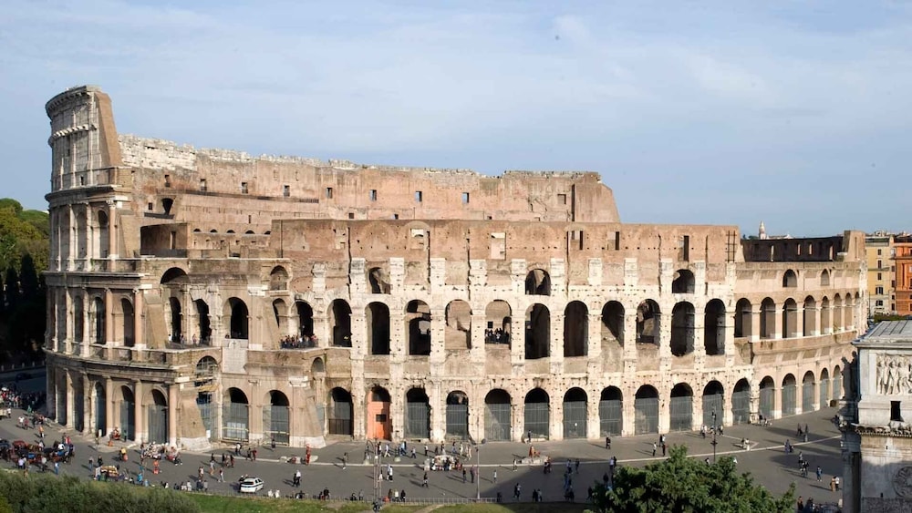 Roma Five Suites 3/50