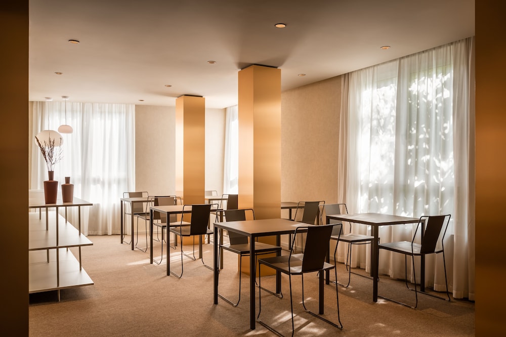 Hotel Condal 45/56