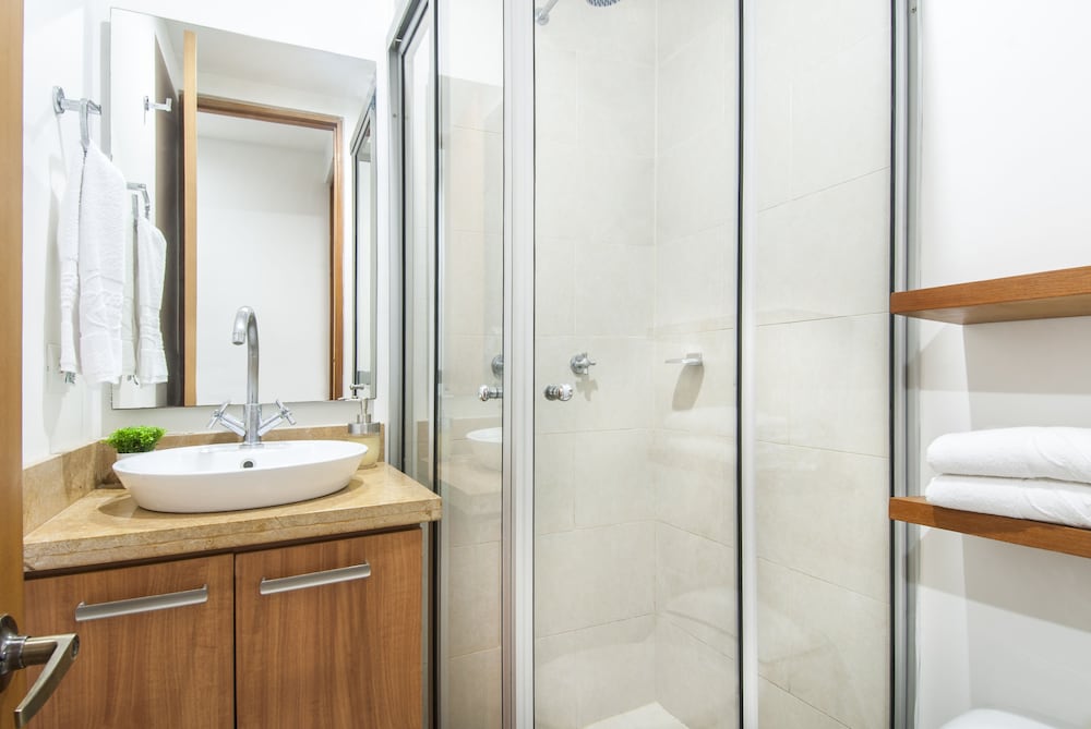 Travelers Suites Orange Cartagena 34/38