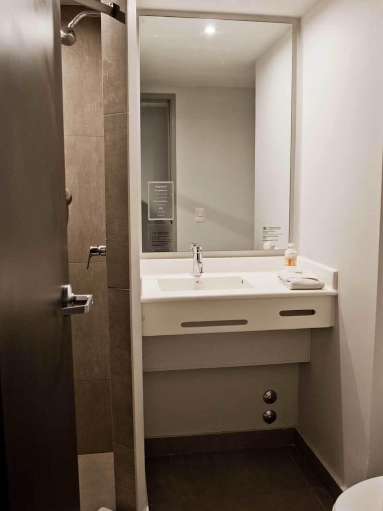 City Express Junior By Marriott Puebla Finsa 57/60