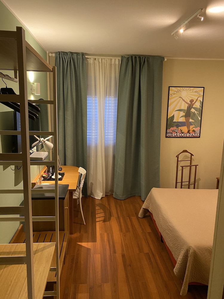 Hotel Europa 48/72