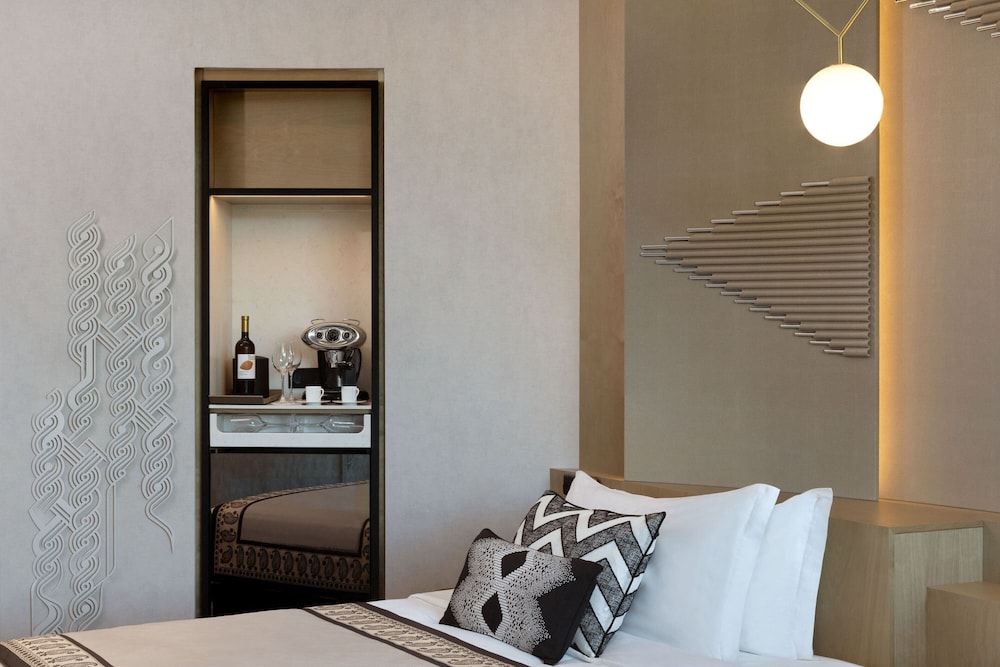 Paragraph Freedom Square, a Luxury Collection Hotel, Tbilisi 19/50