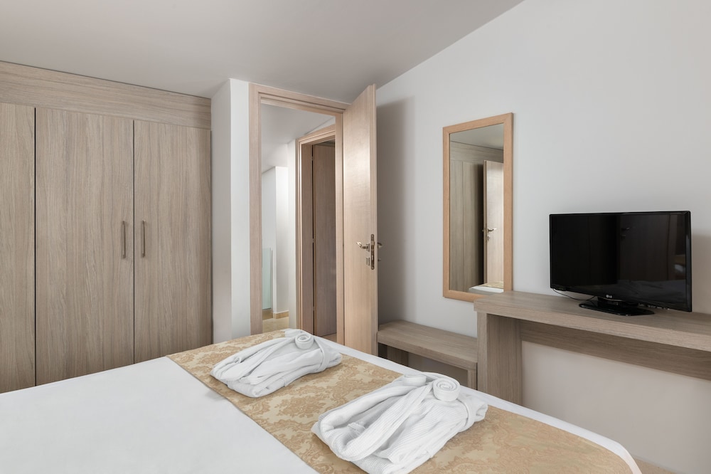 Sperveri Enalio Villas 9/30