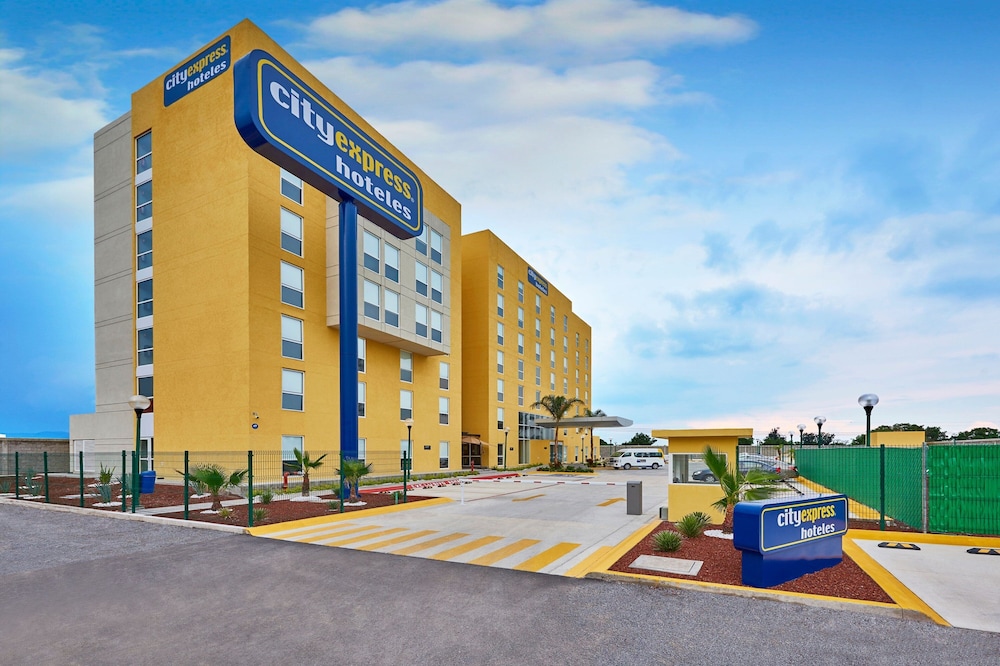 City Express by Marriott Celaya Galerias 59/61