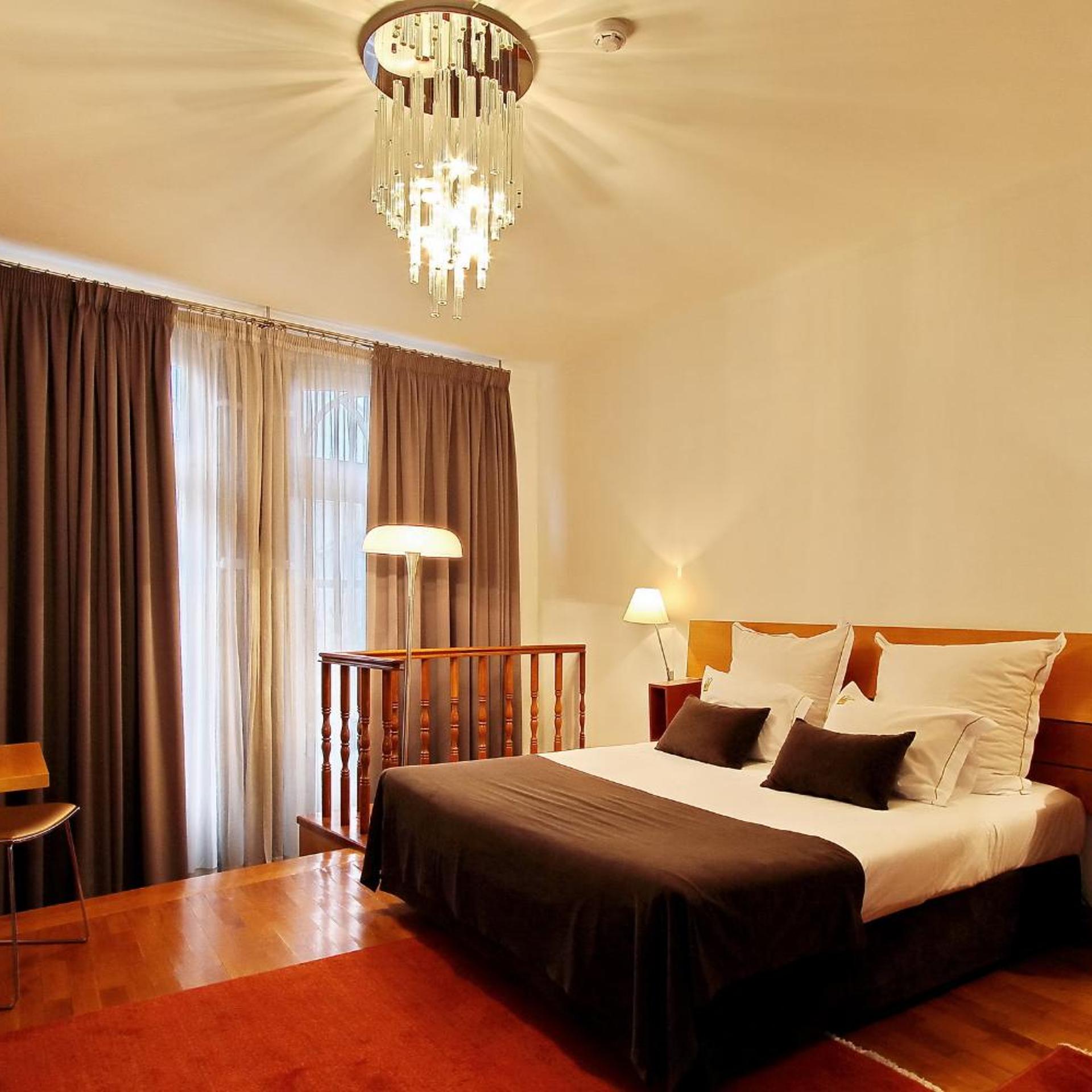 Deluxe, Double or Twin Bed