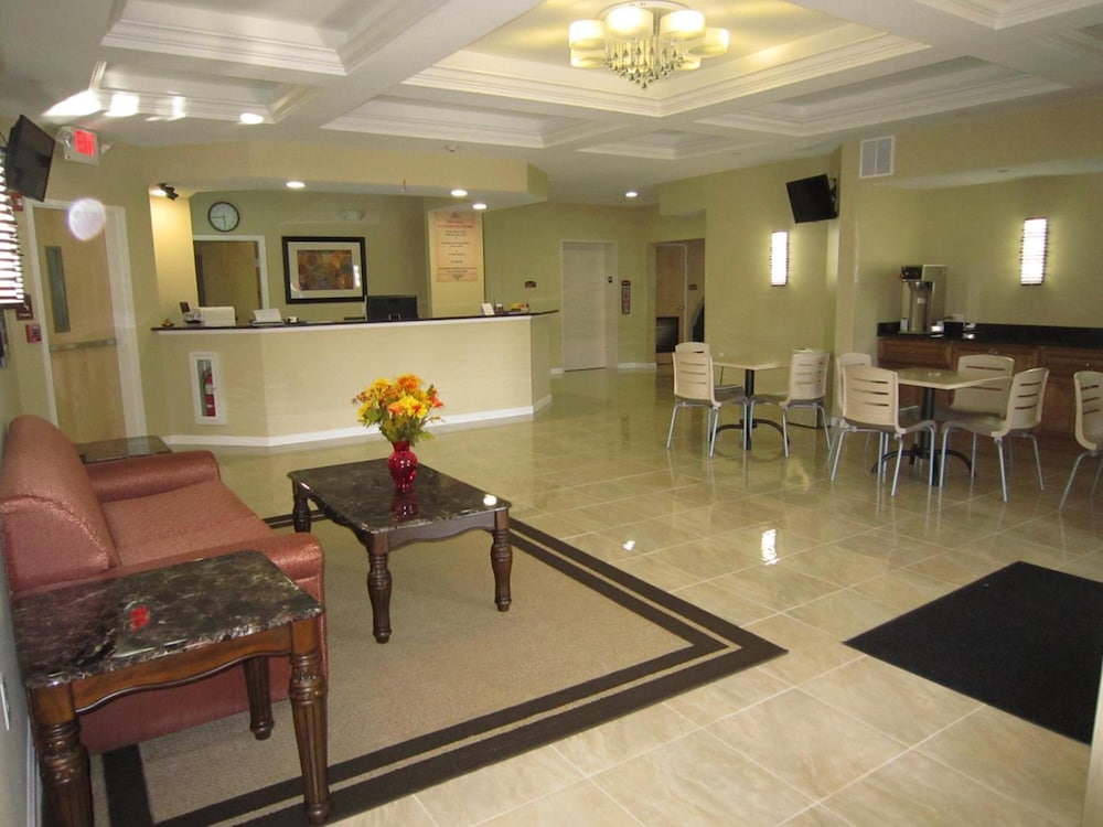 Red Carpet Inn And Suites Monmouth Jtc 30/38