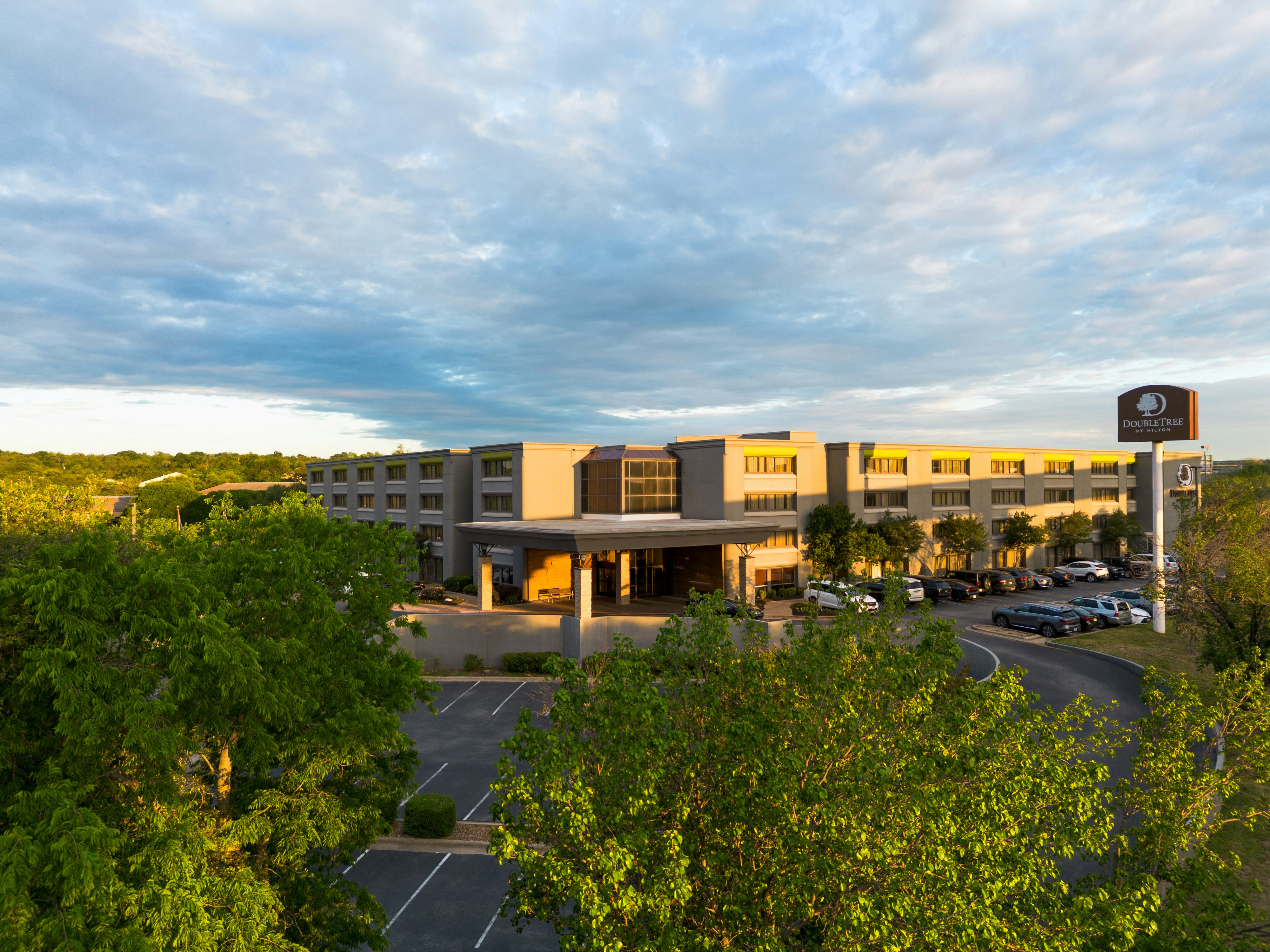 DOUBLETREE AUSTIN NORTHWEST ARBORETUM in AUSTIN - TX