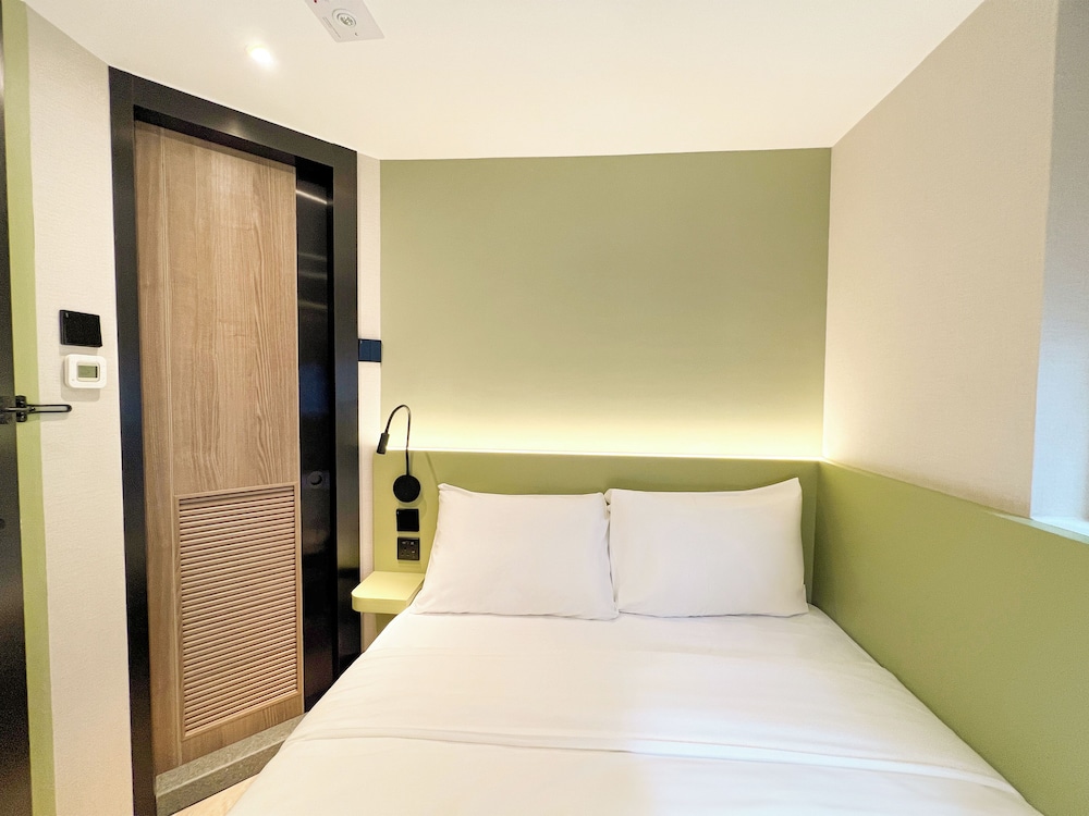 STANDARD, DOUBLE BED