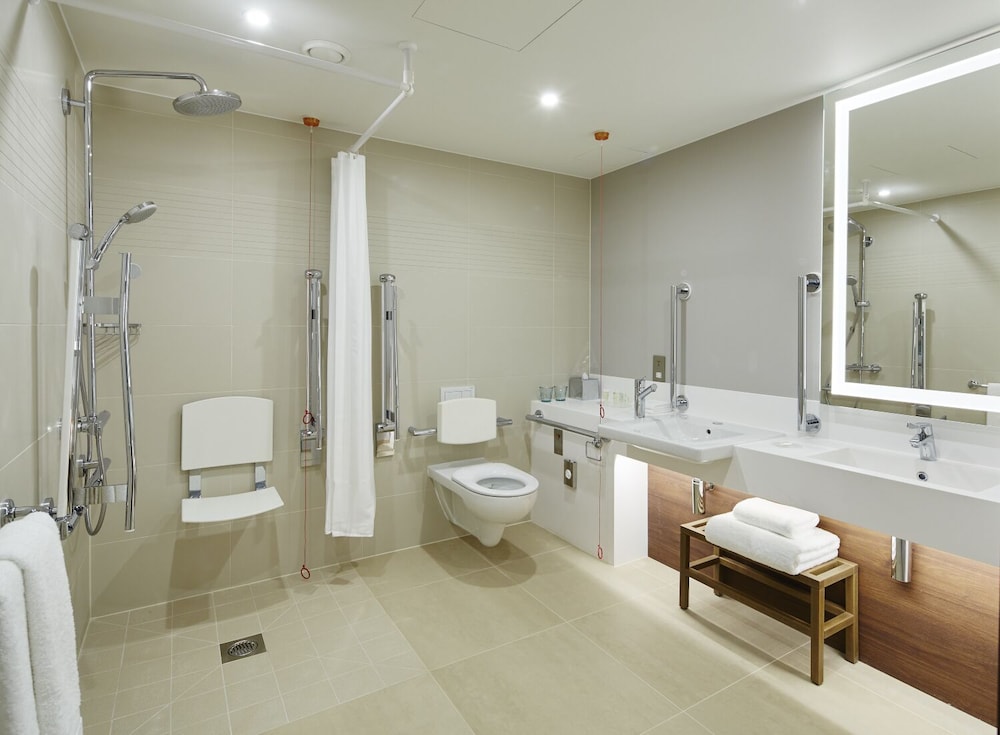 Courtyard by Marriott Inverness Airport 16/44