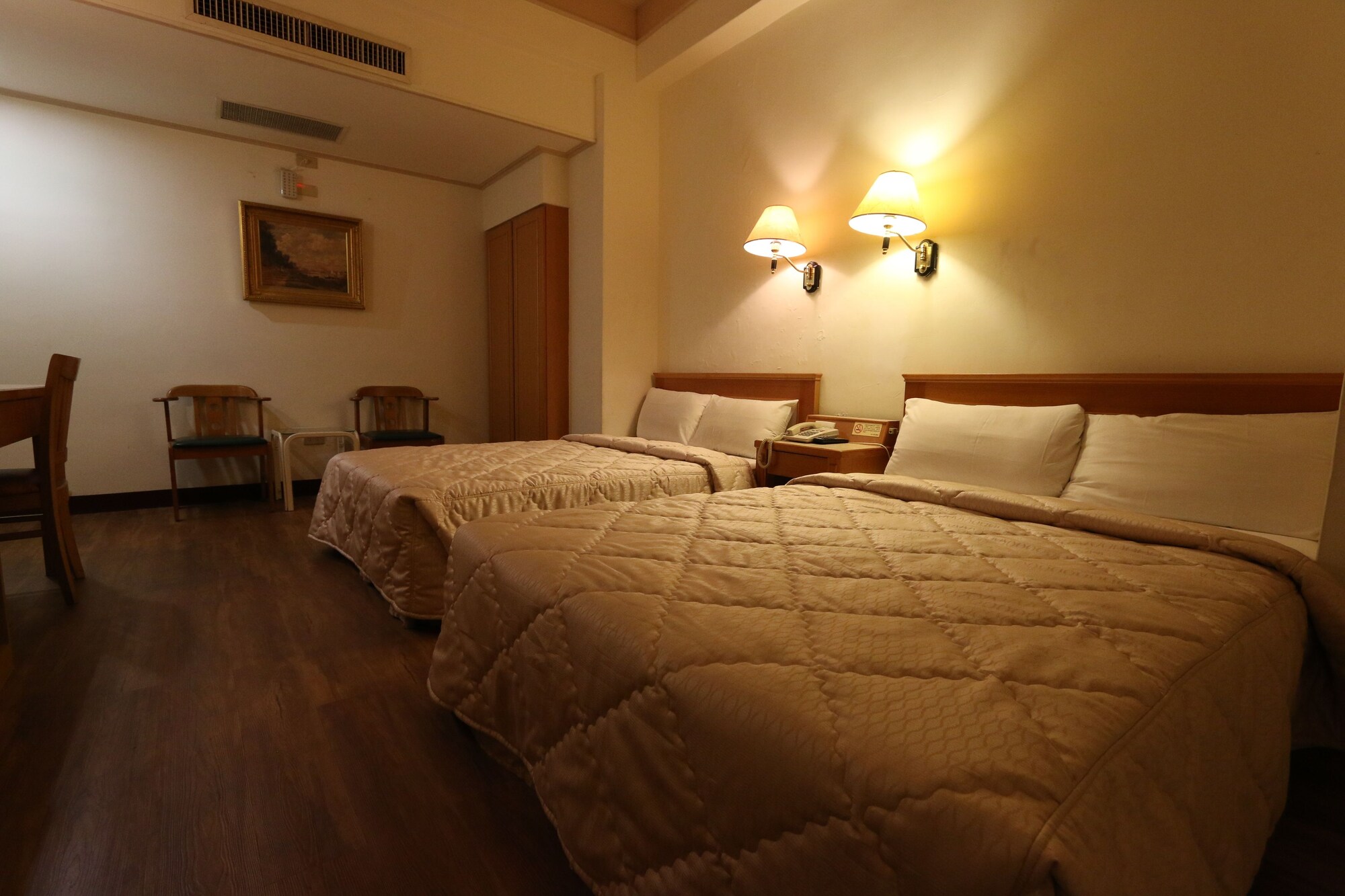 COMFORT, DOUBLE OR TWIN BED