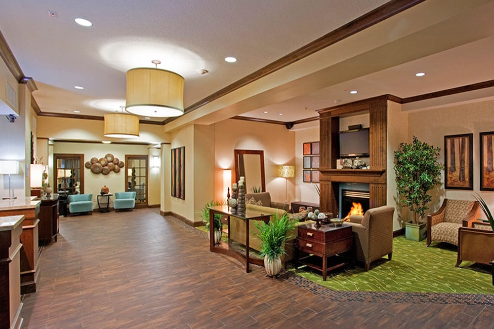 Holiday Inn Express Hotel Suites Logan 61/79