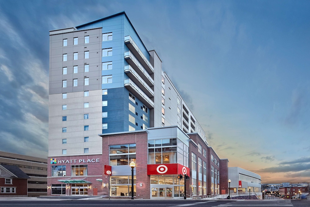 Hyatt Place State College 2/61