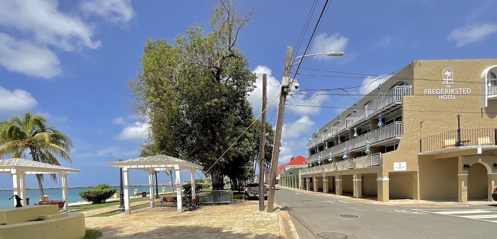 The Frederiksted Hotel 40/49