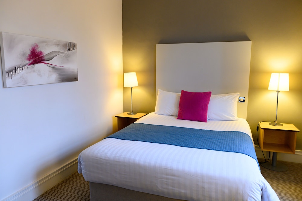 The Angel Hotel Cardiff 22/60