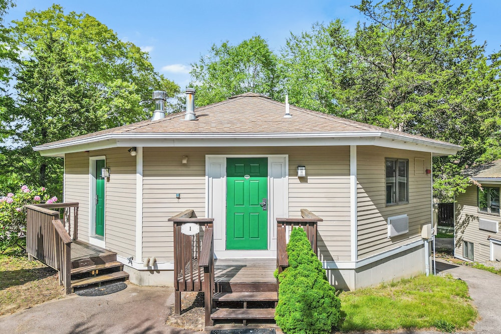 Cedar Park Whirlpool Suites 9/61